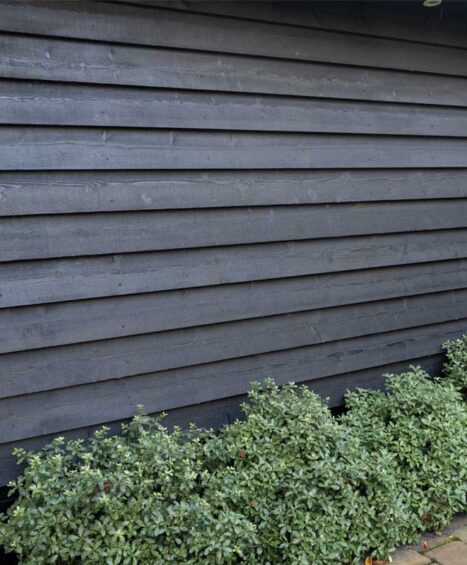 Black Double Painted Featheredge Boards